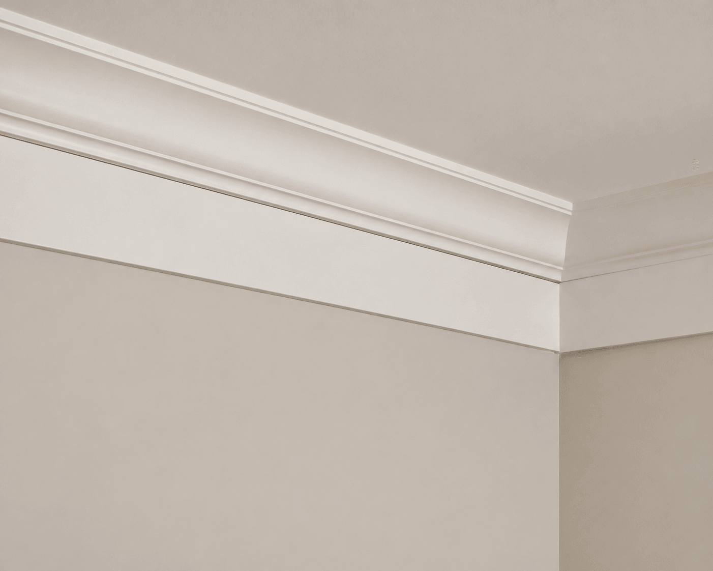 Crown with 1x4 frieze — illustrative design
