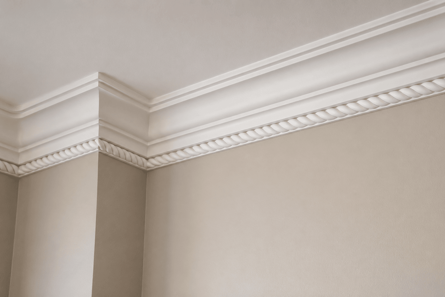 Stepped box-up crown — illustrative design
